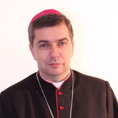 https://diecezja.lowicz.pl/app/uploads/Biskup-Wojciech-240x240.jpg