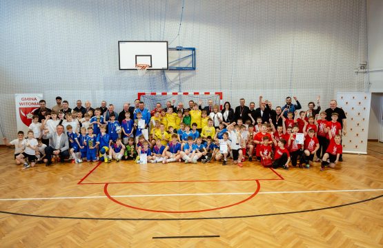 https://diecezja.lowicz.pl/app/uploads/FZ2_0962-555x360.jpg